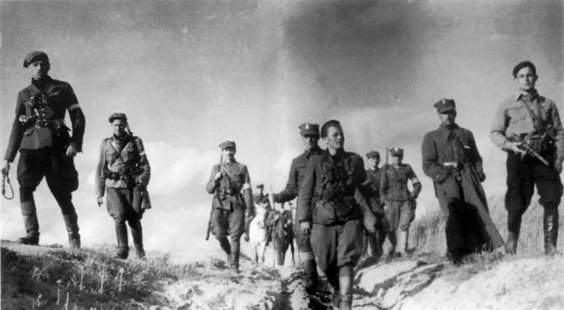 Czy żołnierze wyklęci zabijali cywilów? Fakty i kontekst historyczny