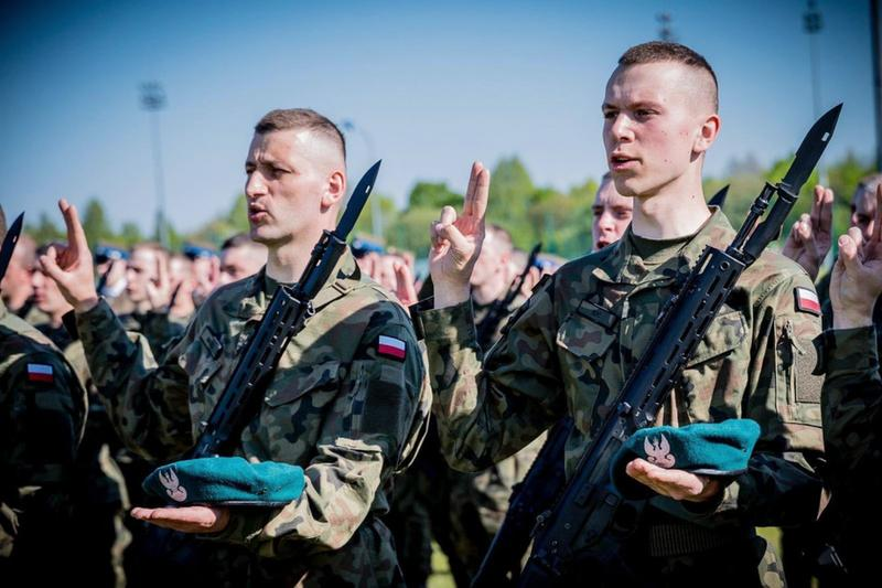 Służba wojskowa i staż pracy